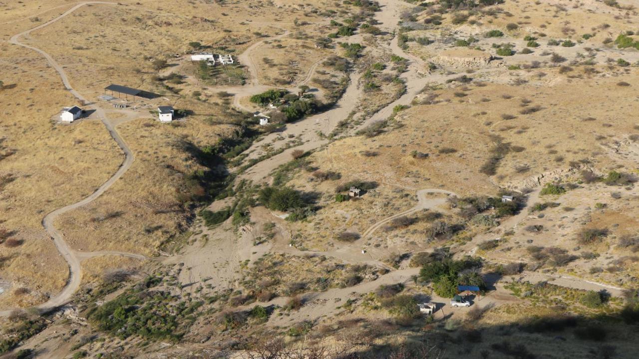 Achab Self Catering Tent Usakos ภายนอก รูปภาพ