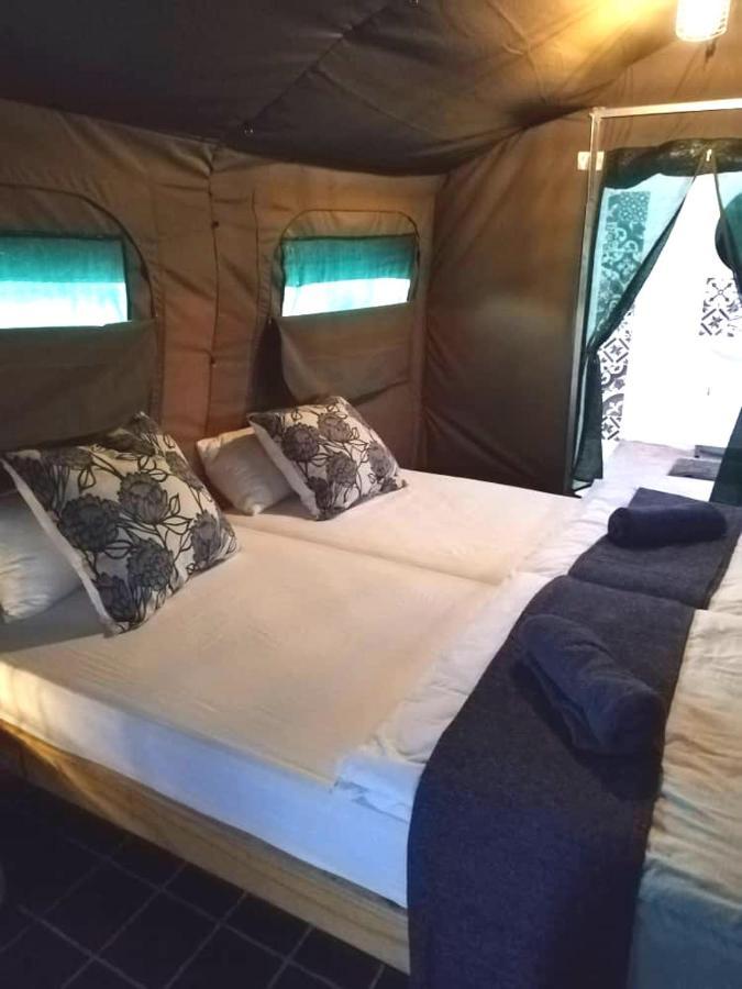 Achab Self Catering Tent Usakos ภายนอก รูปภาพ