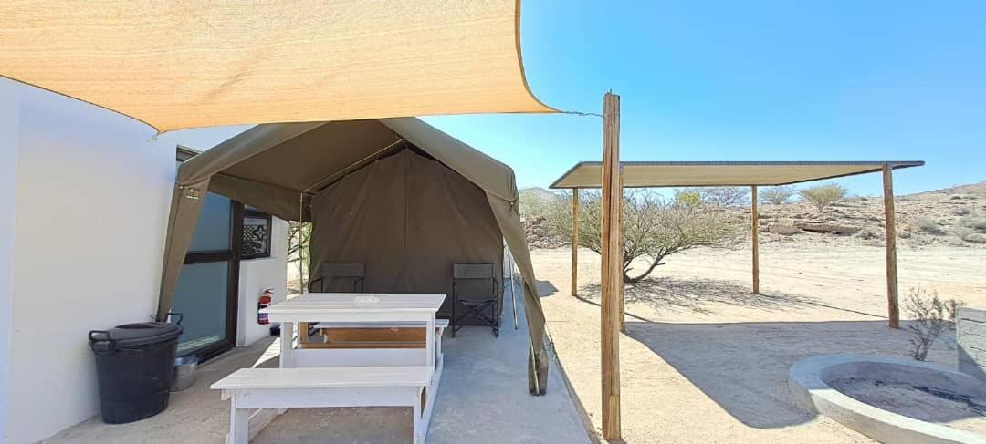 Achab Self Catering Tent Usakos ภายนอก รูปภาพ