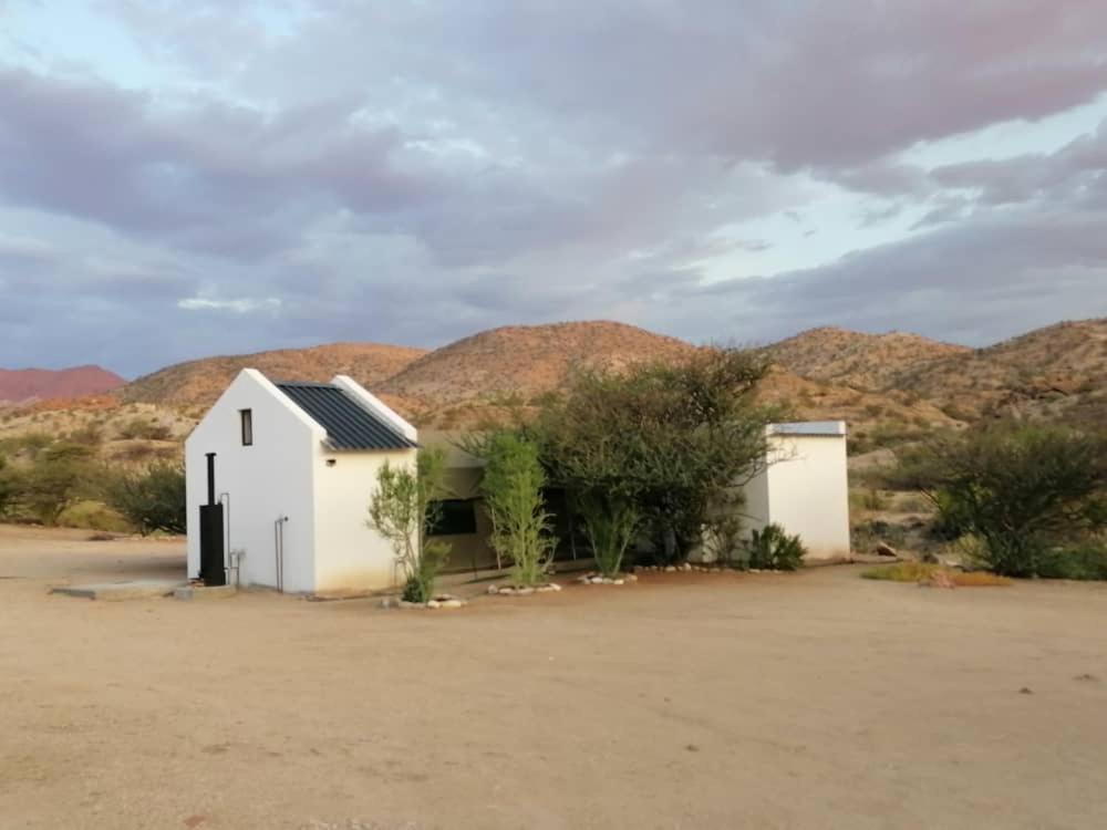 Achab Self Catering Tent Usakos ภายนอก รูปภาพ