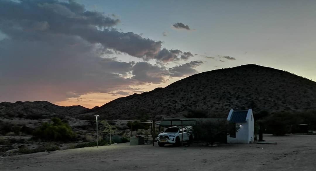 Achab Self Catering Tent Usakos ภายนอก รูปภาพ