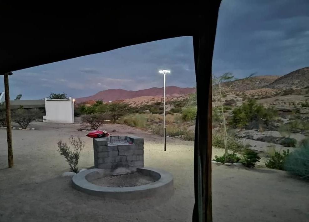 Achab Self Catering Tent Usakos ภายนอก รูปภาพ